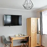 Apartment Jszi *