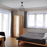 Apartment Jszi *