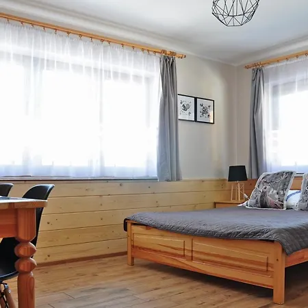 Jszi Apartment *